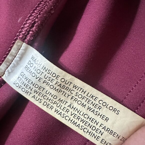 Peloton Move Mission 7" Bike Short High Rise Inside Pocket Womens Large Maroon - Picture 4 of 4